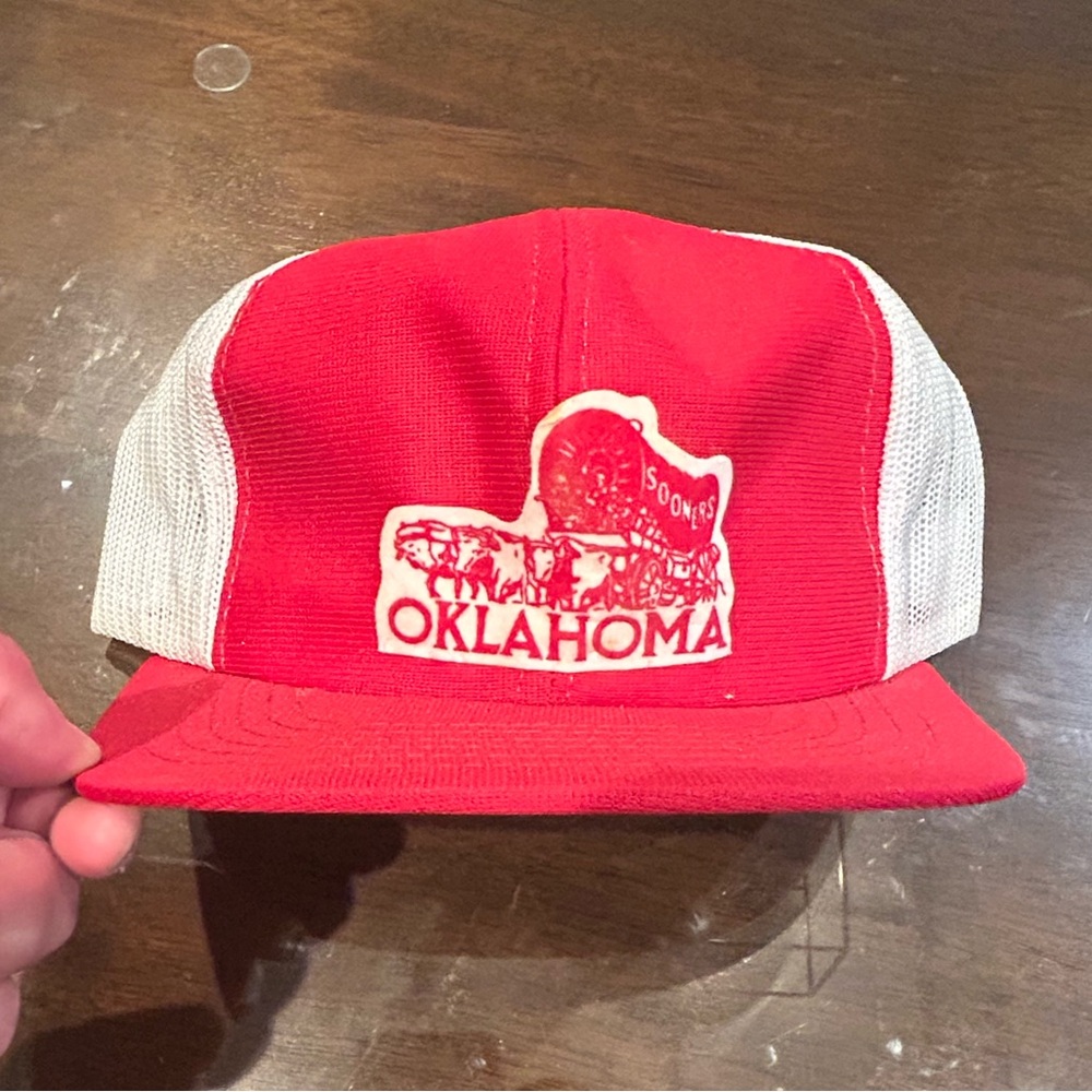 Vintage Oklahoma Sooners YA Trucker Hat